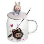 Новорічна велика скляна чашка "Лабубу" з кришкою та ложкою 600 мл Сірий FM-56A