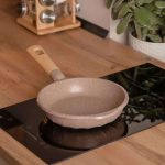 Алюмінієва сковорода об'ємом 1 літр з мармуровим антипригарним покриттям Ø 20 см, товсте дно MGC кавовий HP-4-416CO - Зображення 2