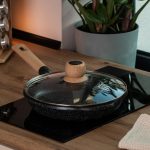 Алюмінієва сковорода 2,2 л з мармуровим антипригарним покриттям Ø 26 см MGC Black HP-4-424B - Зображення 6