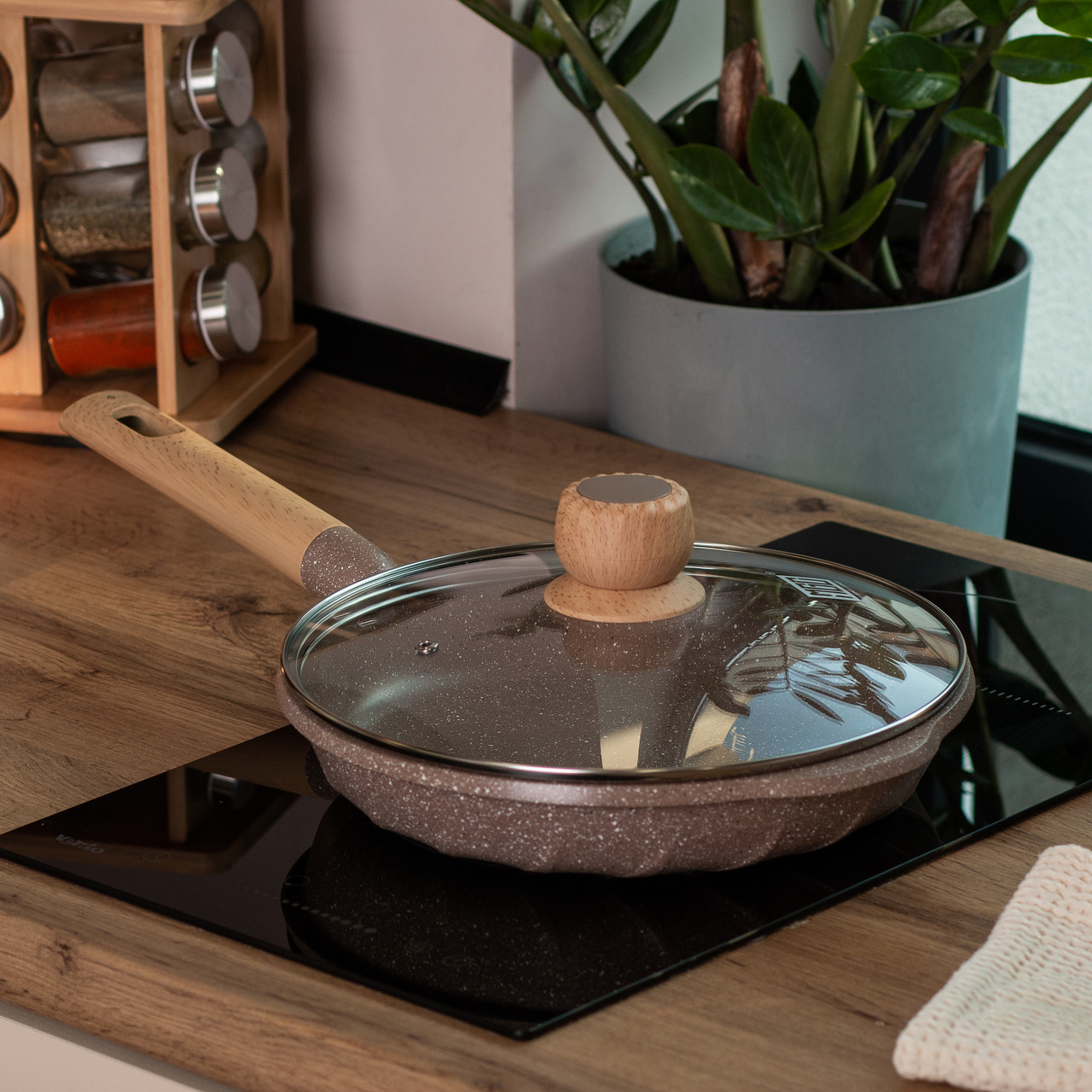 Мармурова алюмінієва сковорода з антипригарним покриттям Ø 26 см бежева MGC HP-4-424CO - Зображення 6