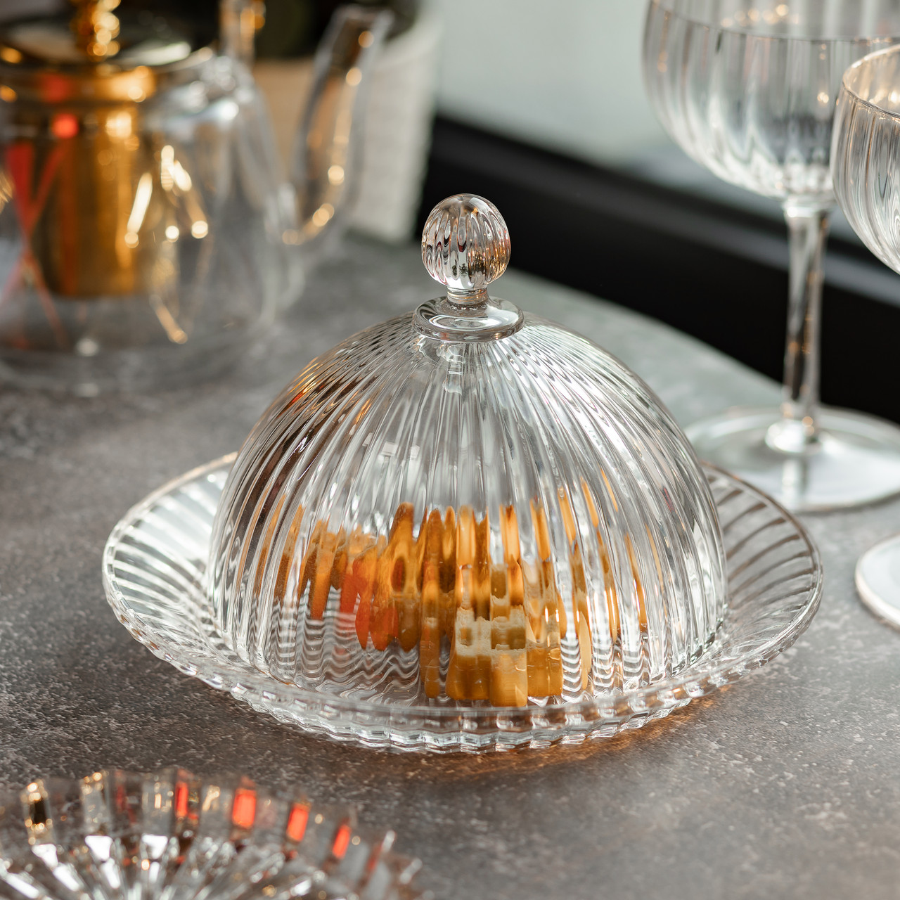 Блюдо сервірувальне з кришкою Ø 20 см скляне прозоре для десертів, випічки, фруктів HP-YH-43 - Зображення 6