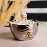 Бульйонниця порцелянова Labubu з кришкою та ручками 800 (мл) Ø15 (см) дитяча тарілка для супу та локшини Сріблястий з коричневим FM-34B - Зображення 2