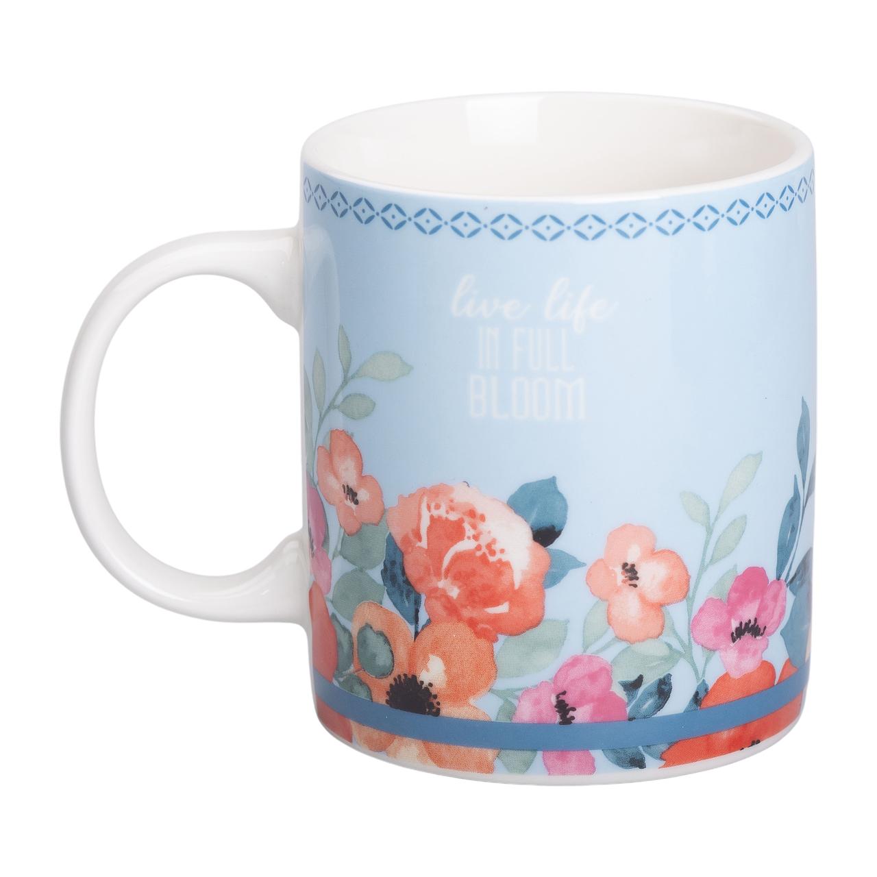 chashka_keramicheskaya_s_tsvetochnym_printom_400_ml_golubaya_lugi Чашка порцелянова з квітковим принтом 400 (мл) для чаю та кави Блакитна RX-N240139BL - Зображення 1
