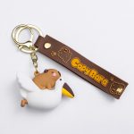 Дитячий брелок Капібара на пелікані 5×3×4 (см) для ключів, на сумку і рюкзак HP-55-24DUCK