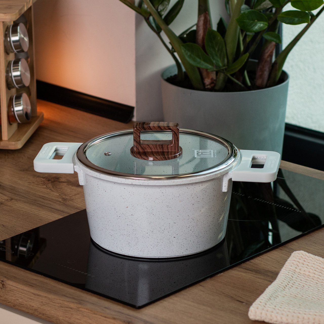 Алюмінієва каструля з керамічним покриттям антипригарним Ø 24 см Біла MGC HP-4-441 - Зображення 5