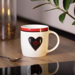 Чашка порцелянова 400 (мл) для чаю та кави з серцем Lugi RX-N240147WB - Зображення 4