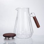 Глечик для напоїв 1.7 (л) для компоту, мохіто, лимонаду, сангрії скляний глечик із ручкою й бамбуковою кришкою 64486-71 - Зображення 4