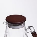 Глечик для напоїв 1.7 (л) для компоту, мохіто, лимонаду, сангрії скляний глечик із ручкою й бамбуковою кришкою 64486-71 - Зображення 7