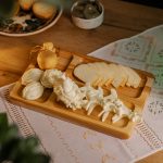 Дошка для подачі дерев'яна 35×25 см прямокутна на 3 секції T32W250