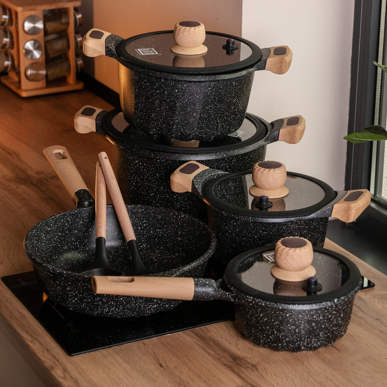 Набір посуду, комплект з 4 каструль і сковорідок, MGC, чорний HP-4-404B - Зображення 6