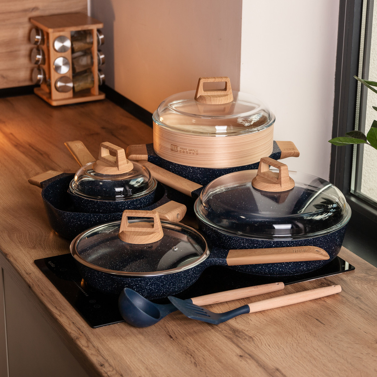 Набір посуду MGC 2 каструлі, 2 сковороди, сотейник, пароварка, ополоник, лопатка, фартух HP-4-412BL - Зображення 7