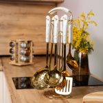 Набір кухонного приладдя 7 предметів на підставці столові прилади з нержавіючої сталі Золото з білим HP-20-7 - Зображення 6