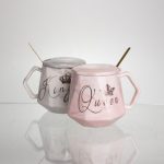 Набір парних порцелянових чашок Queen&King 2 (шт) по 400 (мл) чашки на подарунок із кришкою і ложкою Рожевий з блакитним FM-31 - Зображення 3