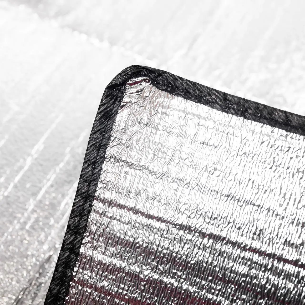 Підстилка під намет 240×240 см алюмінієвий килимок підкладка для кемпінгу вологозахисний LU-023 - Зображення 5