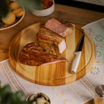 Обробна дерев'яна дошка кругла 35 см для подачі нарізки ясен C12W350 - Зображення 3