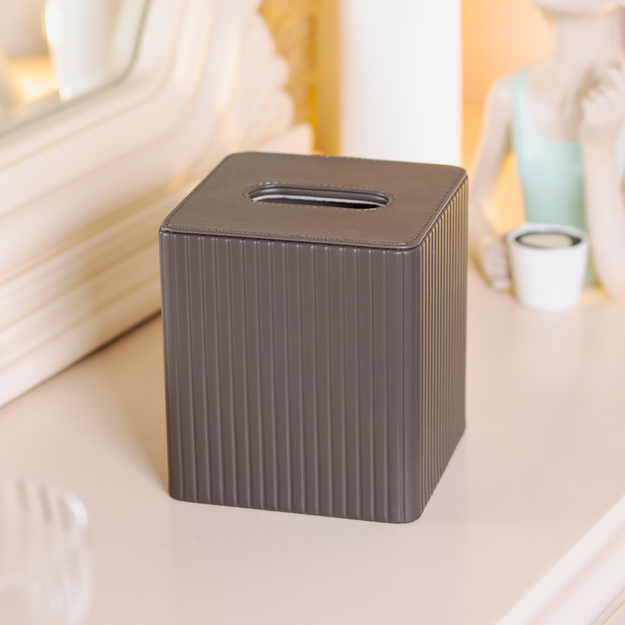 Серветниця з еко шкіри настільна 13х13х14.5 см органайзер для серветок Сірий HP-3-201G - Зображення 5