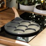 Сковорода з антипригарним покриттям 26 см для млинців, яєць та оладок, 7-секційна кругла сіра HP-39-582-C - Зображення 5