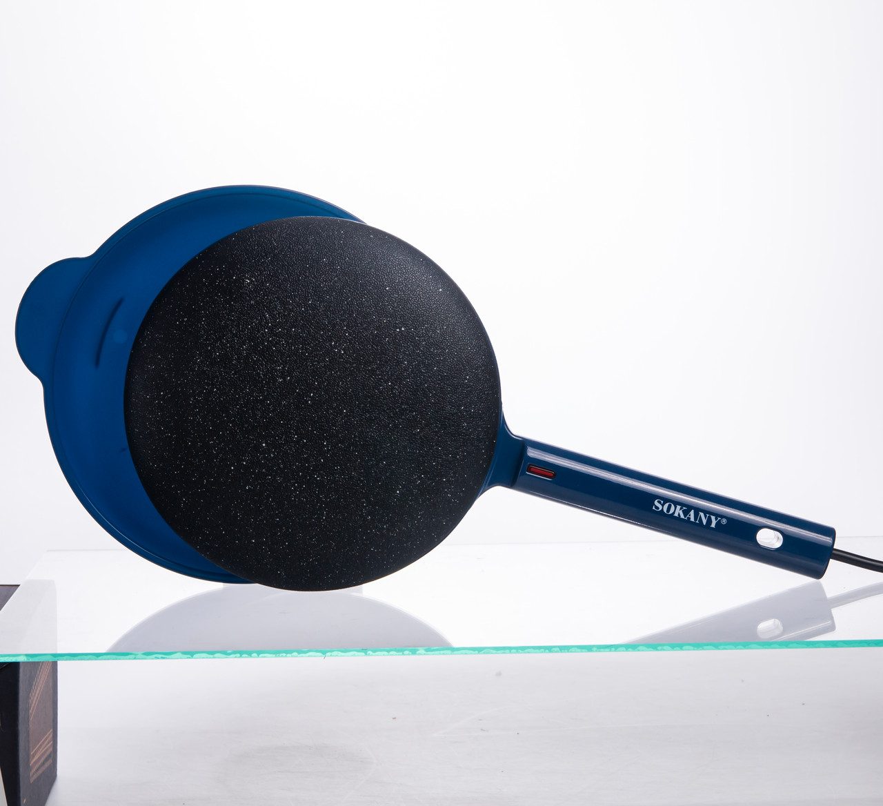 skovoroda_blinnitsa_elektricheskaya_20_sm_s_antiprigarnym_pokrytiem_600_vt_siniy-1 Сковорода млинниця електрична Ø20 (см) з антипригарним покриттям 600 Вт Синій SK-07057 - Зображення 1