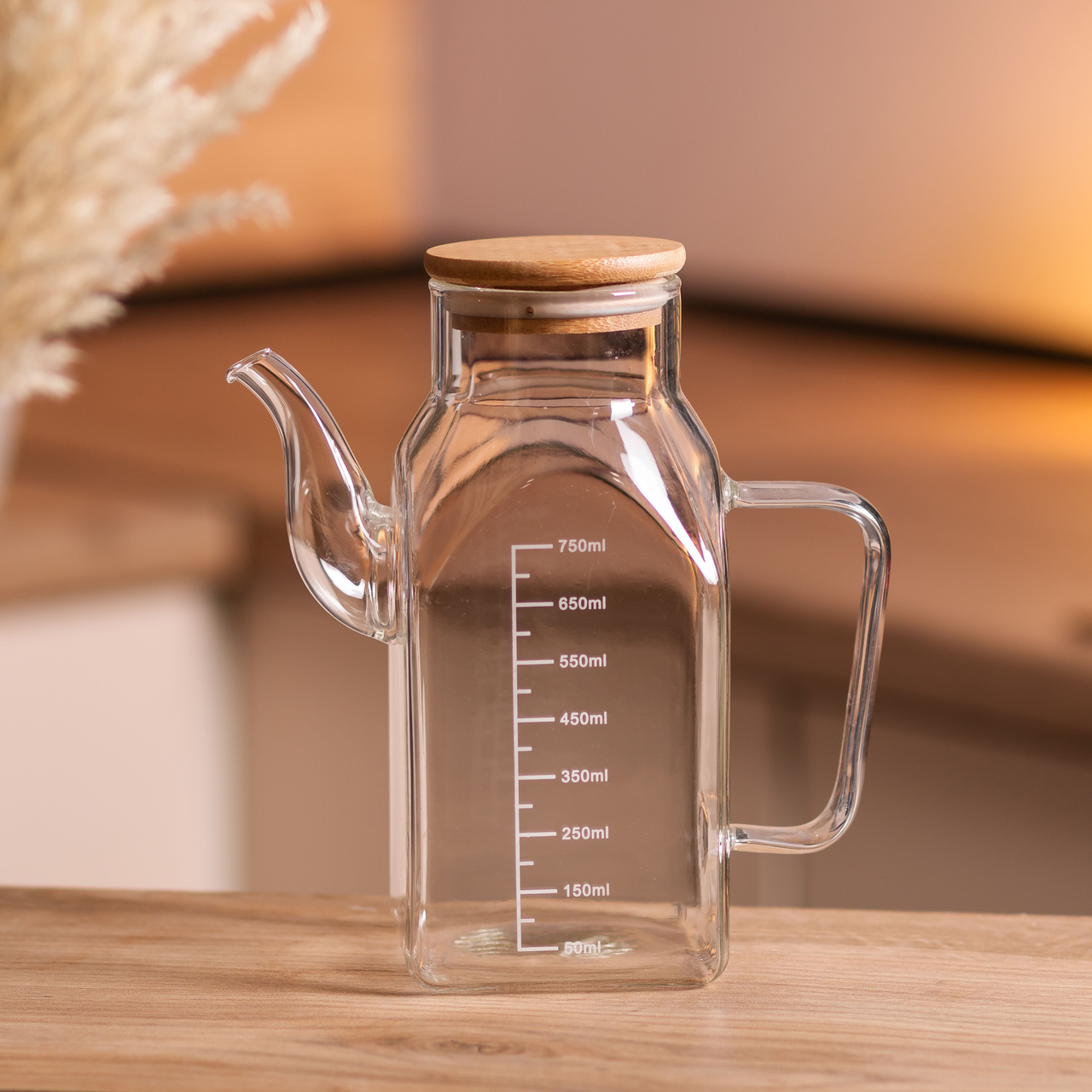 Скляна пляшка для олії 750 мл з ручкою та бамбуковою кришкою HP-34-4 - Зображення 6