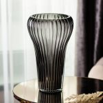 Скляна ваза для квітів, декоративна фігурна, сіра, 27 см HP-1719 - Зображення 3