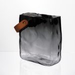 Декоративна скляна ваза-сумочка з ручкою 16×8×18.5 см Сірий HP-19-156-2 - Зображення 2