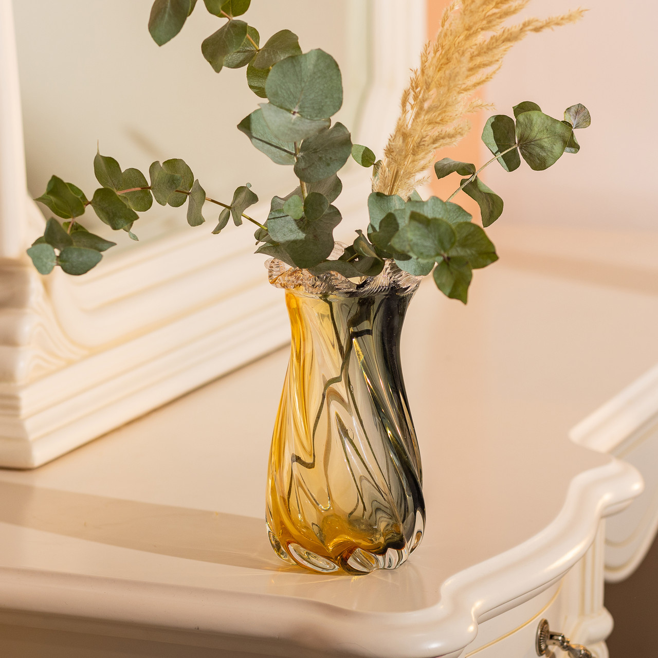Ваза декоративна 26 см для квітів скляна фігурна ваза з кольорового скла 1.2 л Жовто-сіра HP-9-11 - Зображення 3