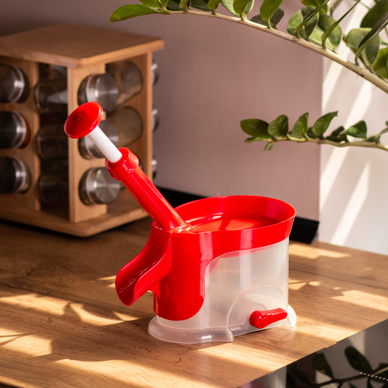 Видавлювач кісточок для вишні, черешні 20×12×25 (см) з контейнером, сепаратор, виймач вишневих кісточок HP-8-68 - Зображення 8