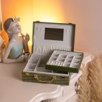 Скринька для прикрас з еко шкіри 19 відділень з дзеркалом 23.5×14×8 см Зелений HP-5-20GR - Зображення 8