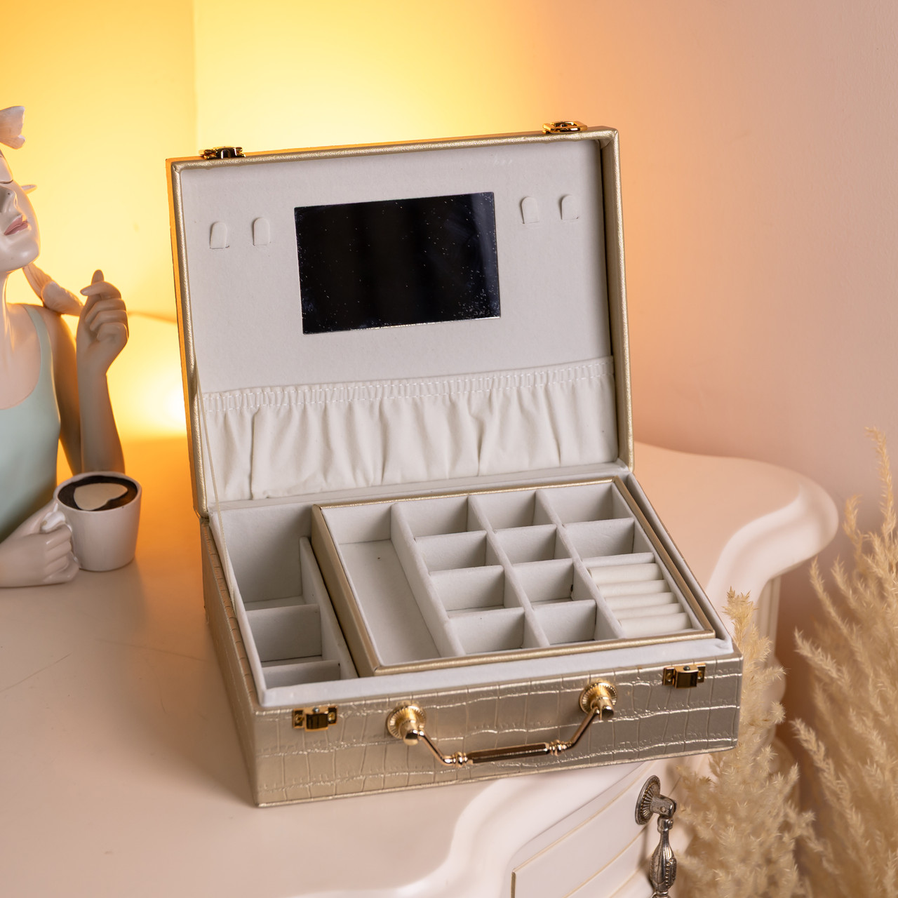 Скринька для прикрас з еко шкіри 19 відділень з дзеркалом 23.5×14×8 см Золотистий HP-5-20GOLD - Зображення 8