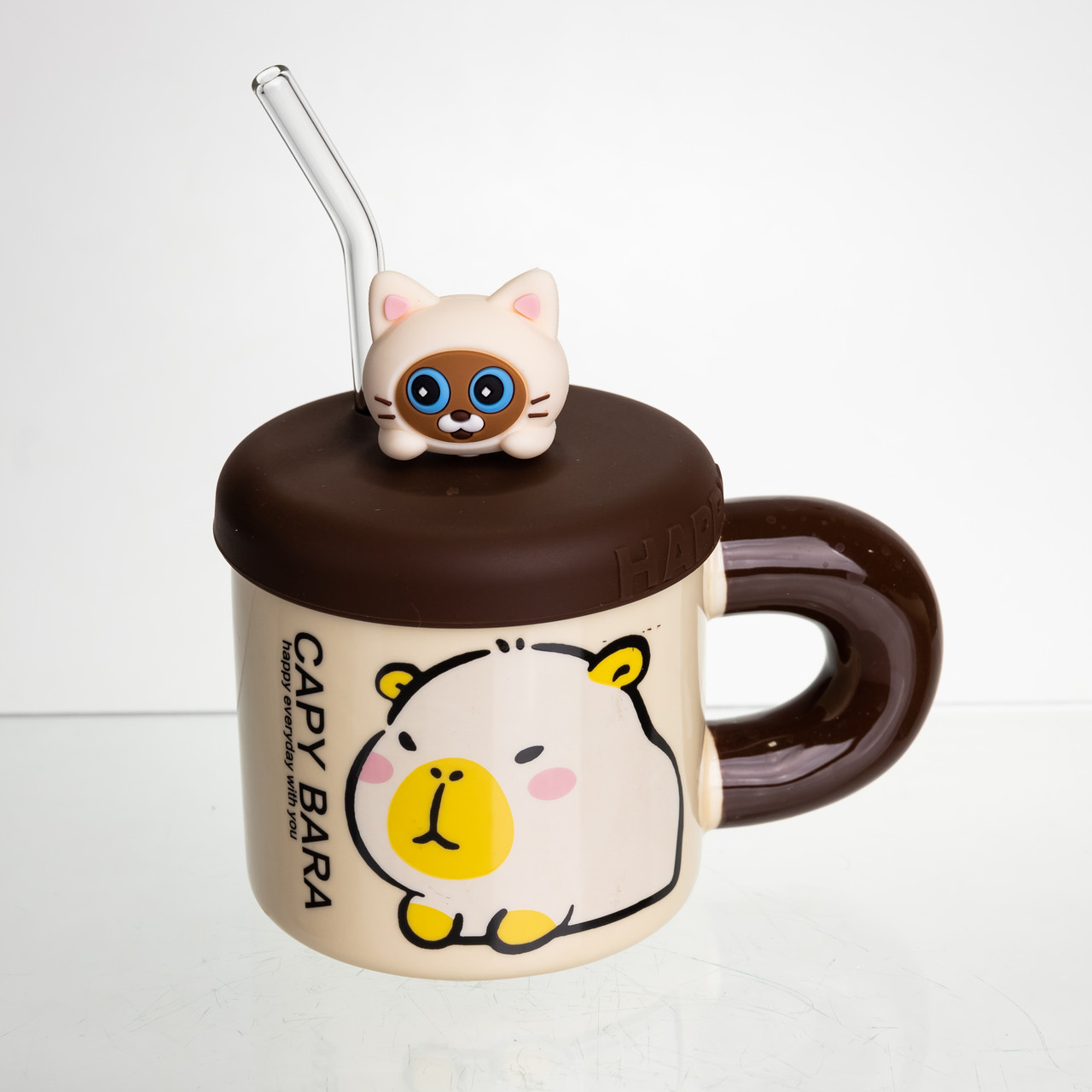 Чашка порцелянова з кришкою і трубочкою Капібара з котиком 400 мл FM-27A - Зображення 1