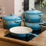 Набір чавунного посуду для приготування 3 каструлі та сковорода з емальованим покриттям Блакитний HP-1-7 - Зображення 8