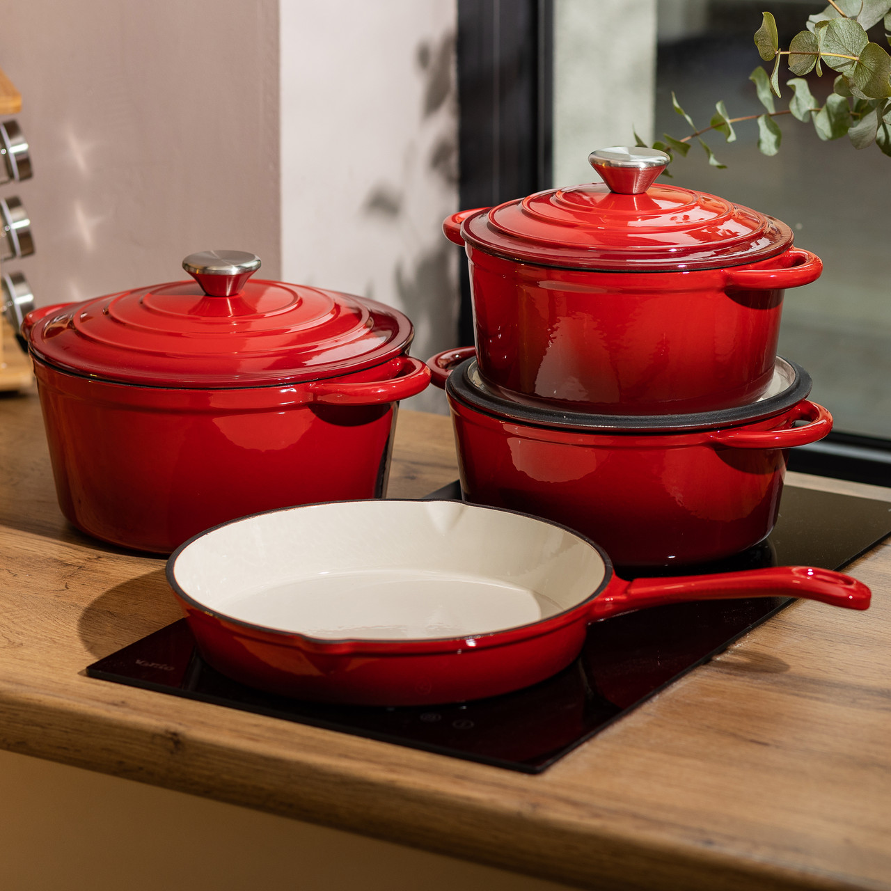 Набір чавунного посуду для приготування 3 каструлі та сковорода з емальованим покриттям Червоний HP-1-4 - Зображення 8