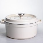 Емальована чавунна кокотниця 4,5 л, бежевого кольору Yiwu HP-FLG-4 WHITE