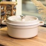 Емальована чавунна кокотниця 5,5 л, бежевий Yiwu HP-FLG-5 WHITE - Зображення 2