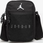 Сумка Nike Jam Blacktop Festival Bag 1.7L чорна Чол 23 х 15 х 5 см (MA9190-023)
