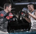 Боксерські рукавиці Reebok Combat Leather Boxing Gloves чорний, червоний 10 унцій (RSCB-10110RD-10) - Зображення 6