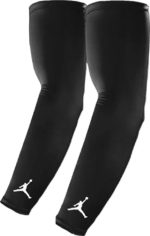Рукава JORDAN SHOOTER SLEEVES BLACK/WHITE S/M S/M (J.KS.04.010.SM)