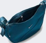 Сумка Nike NK AURA CRESCENT CROSSBODY 4L темно-синя для жінок 30 х 18 х 10 см (HQ4370-415) - Зображення 4