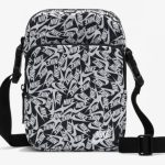 Сумка через плече Nike NK HERITAGE CRSSBDY - ACCS PRN чорний, білий Уні 27 х 6 х 15 см