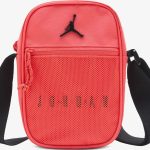Сумка Nike Jam Blacktop Festival Bag 1.7L помаранчевий Чол 23 х 15 х 5 см (MA9190-H07)
