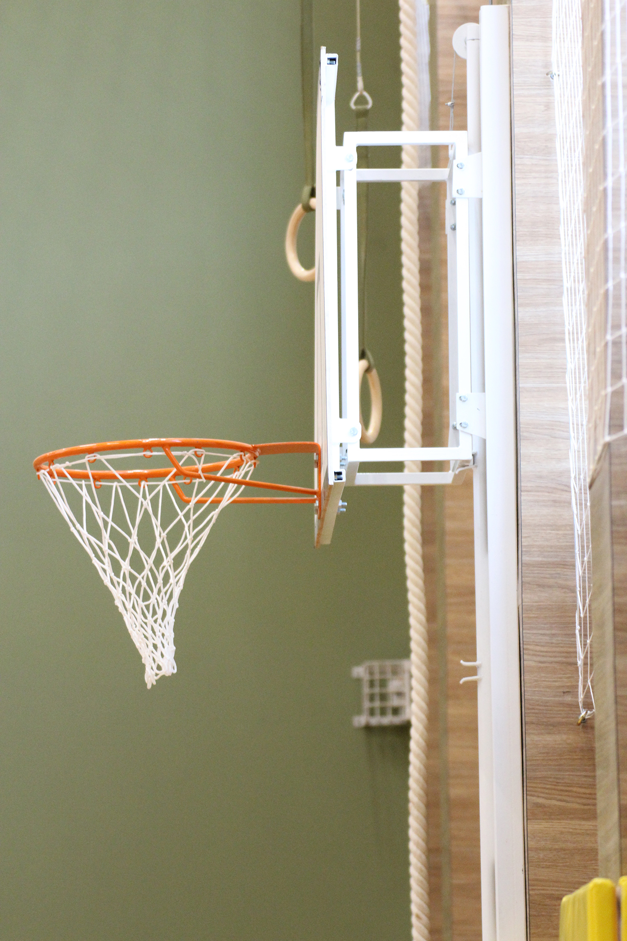 ferma-basketbolna-z-rehuliuvanniam-po-vysoti-ss00086-53283772865474_5191fb783d Регульована баскетбольна ферма SS00086 - Зображення 1