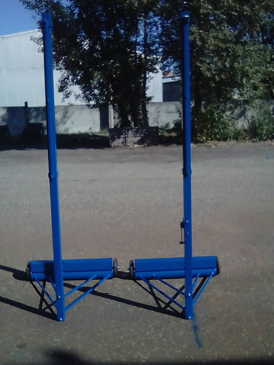 stoyki-dlya-voleybola-mobilnye-ss00373-komplekt-85878378151415_6b18b23826 Мобільні стійки для волейболу SS00373 - Зображення 1